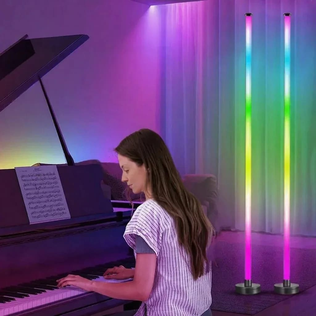Luminária de Piso RGB com Sync Musical, Brilho 360°, Controle por App para Gamer